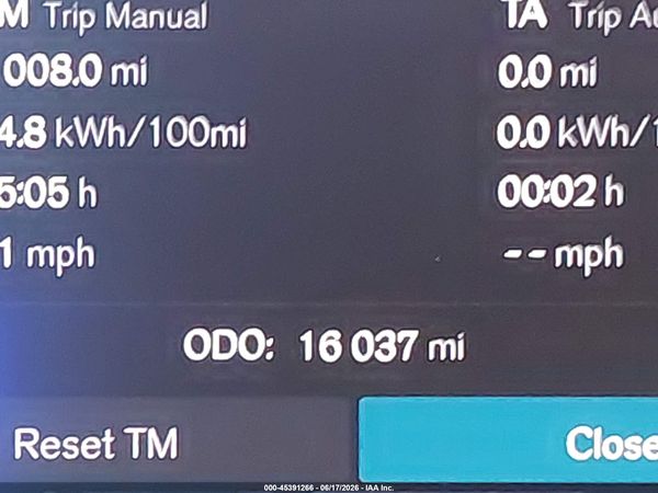 2023 VOLVO XC40 RECHARGE PURE ELECTRIC TWIN PLUS