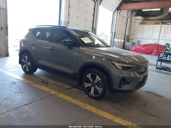2023 VOLVO XC40 RECHARGE PURE ELECTRIC TWIN PLUS