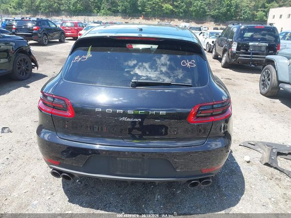 2018 PORSCHE MACAN SPORT EDITION