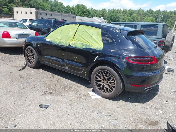 2018 PORSCHE MACAN SPORT EDITION