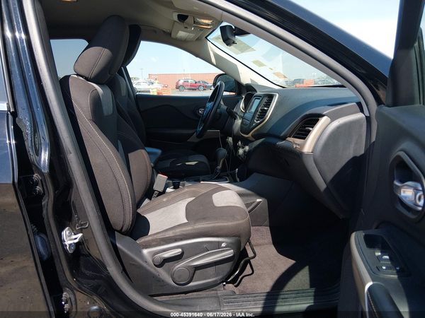 2018 JEEP CHEROKEE LATITUDE FWD