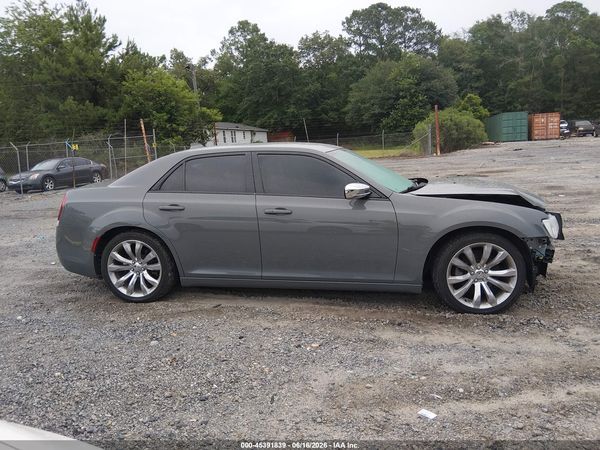 2019 CHRYSLER 300 TOURING
