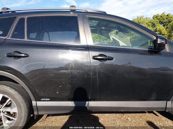 2018 TOYOTA RAV4 HYBRID XLE
