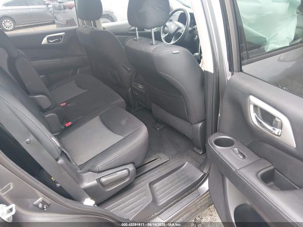 2019 NISSAN PATHFINDER S — I8