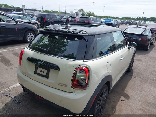 2021 MINI HARDTOP COOPER
