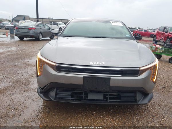 2026 KIA K4 LXS