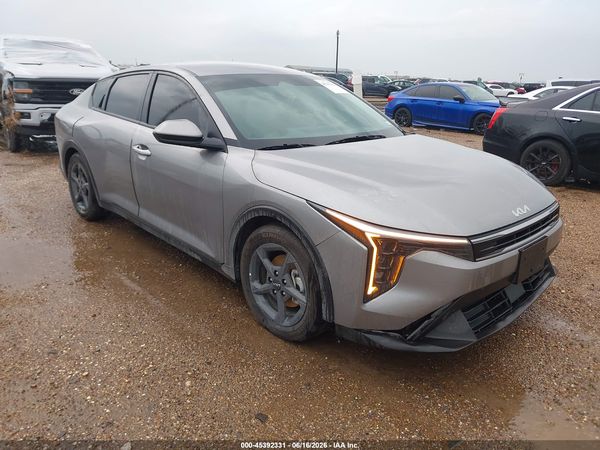 2026 KIA K4 LXS