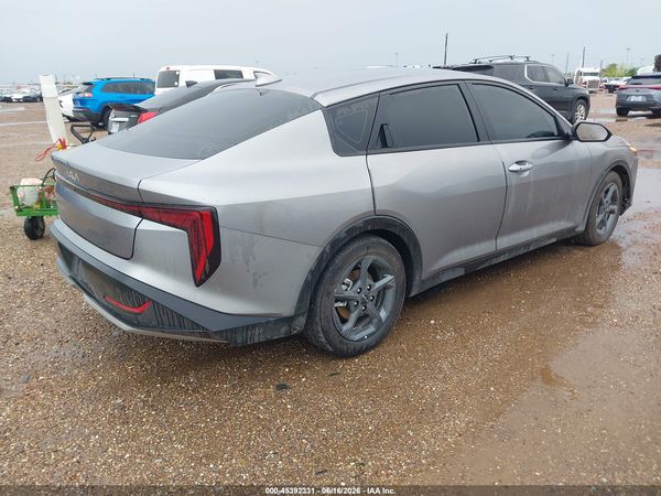 2026 KIA K4 LXS