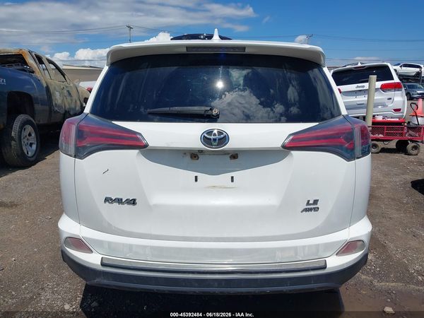 2018 TOYOTA RAV4 LE