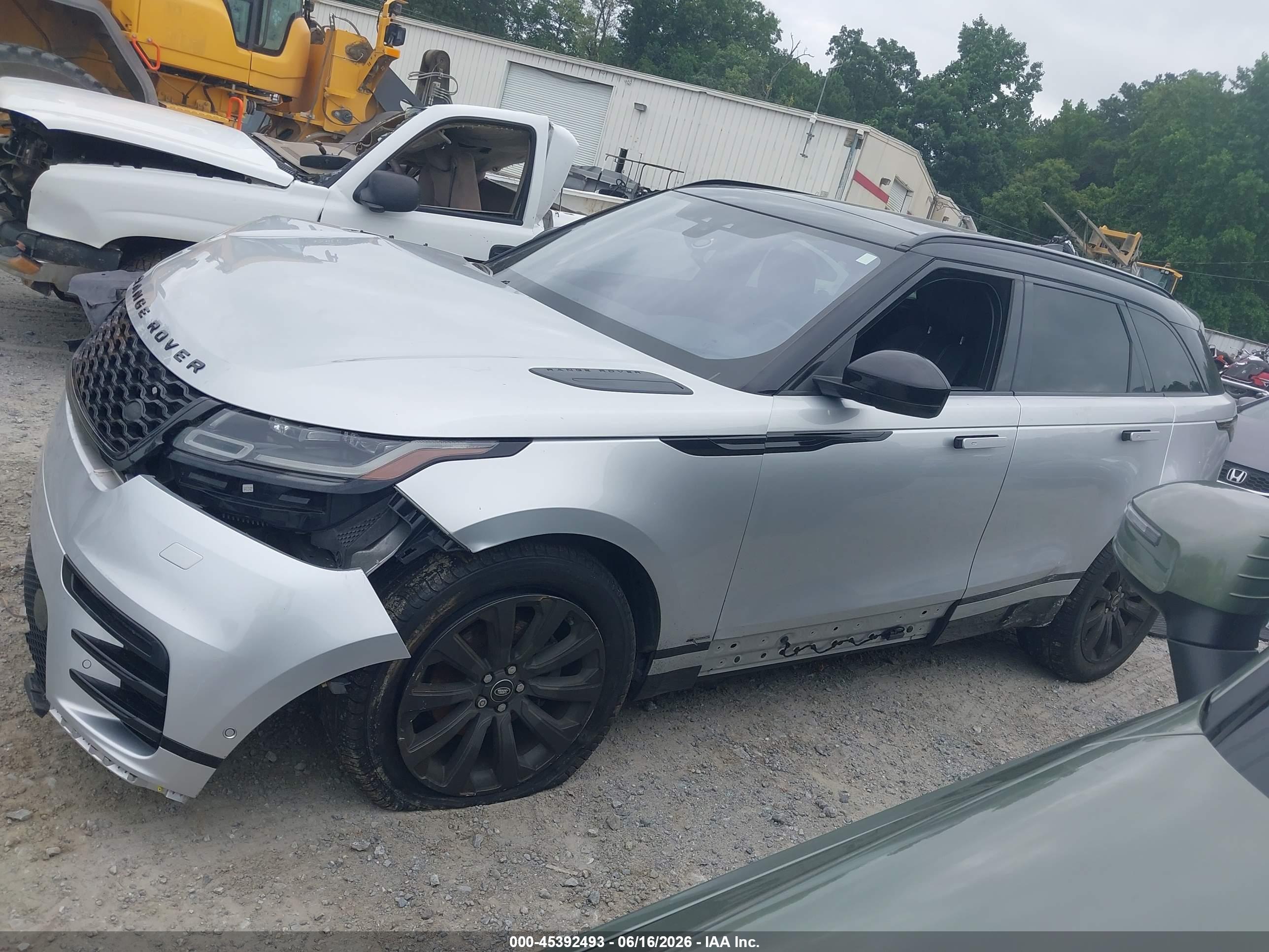2019 LAND ROVER RANGE ROVER VELAR P250 R-DYNAMIC SE
