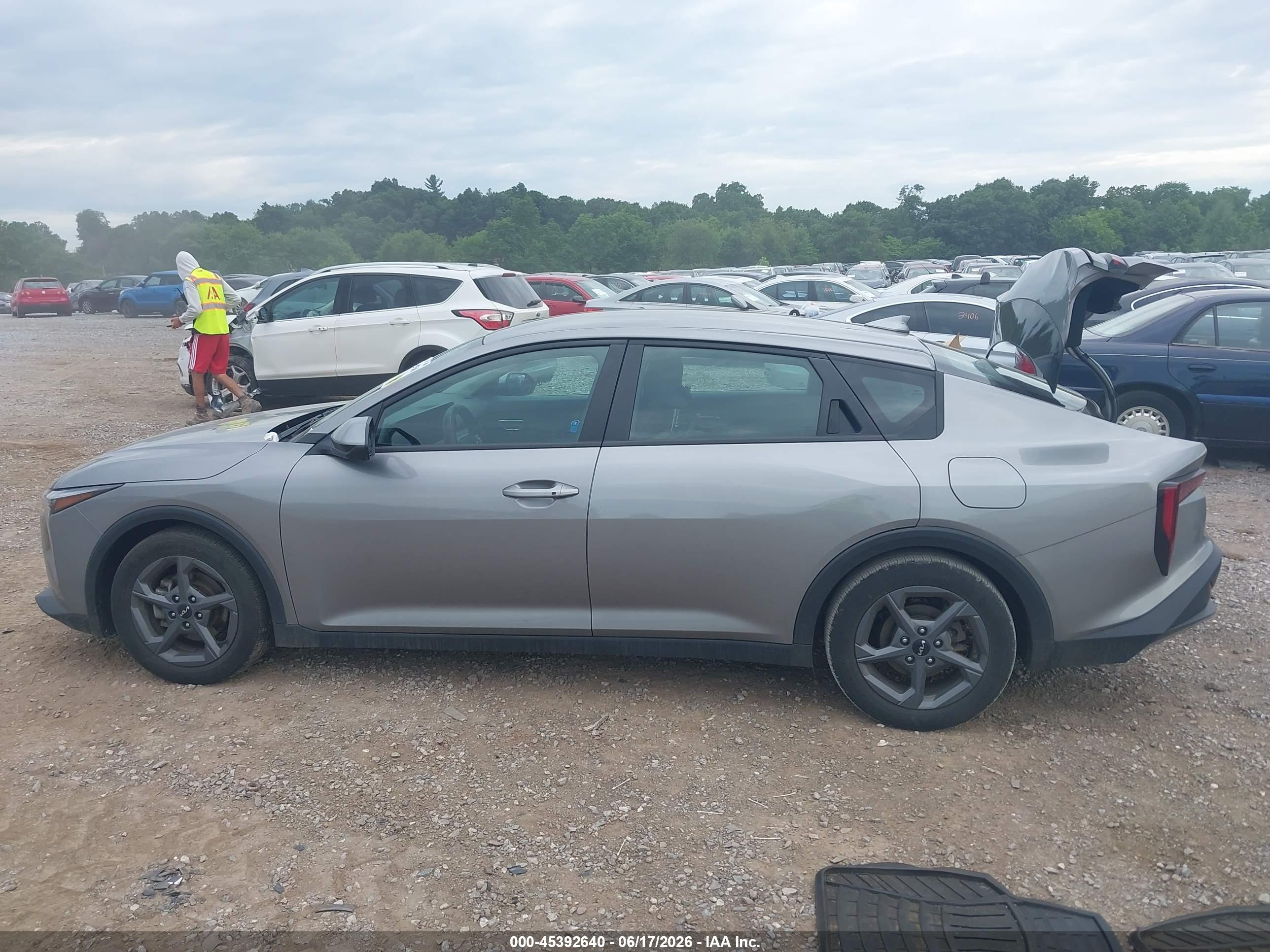2025 KIA K4 LXS