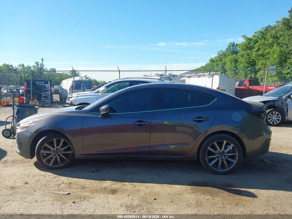 2018 MAZDA MAZDA3 TOURING