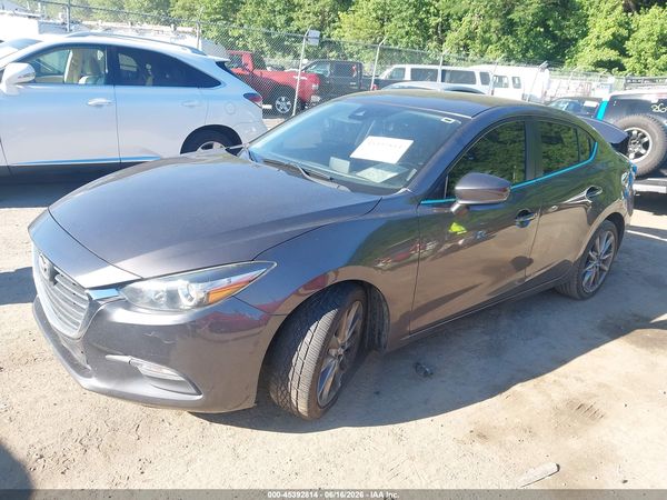 2018 MAZDA MAZDA3 TOURING