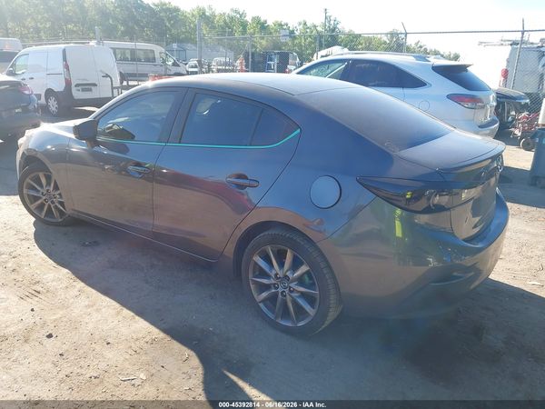 2018 MAZDA MAZDA3 TOURING