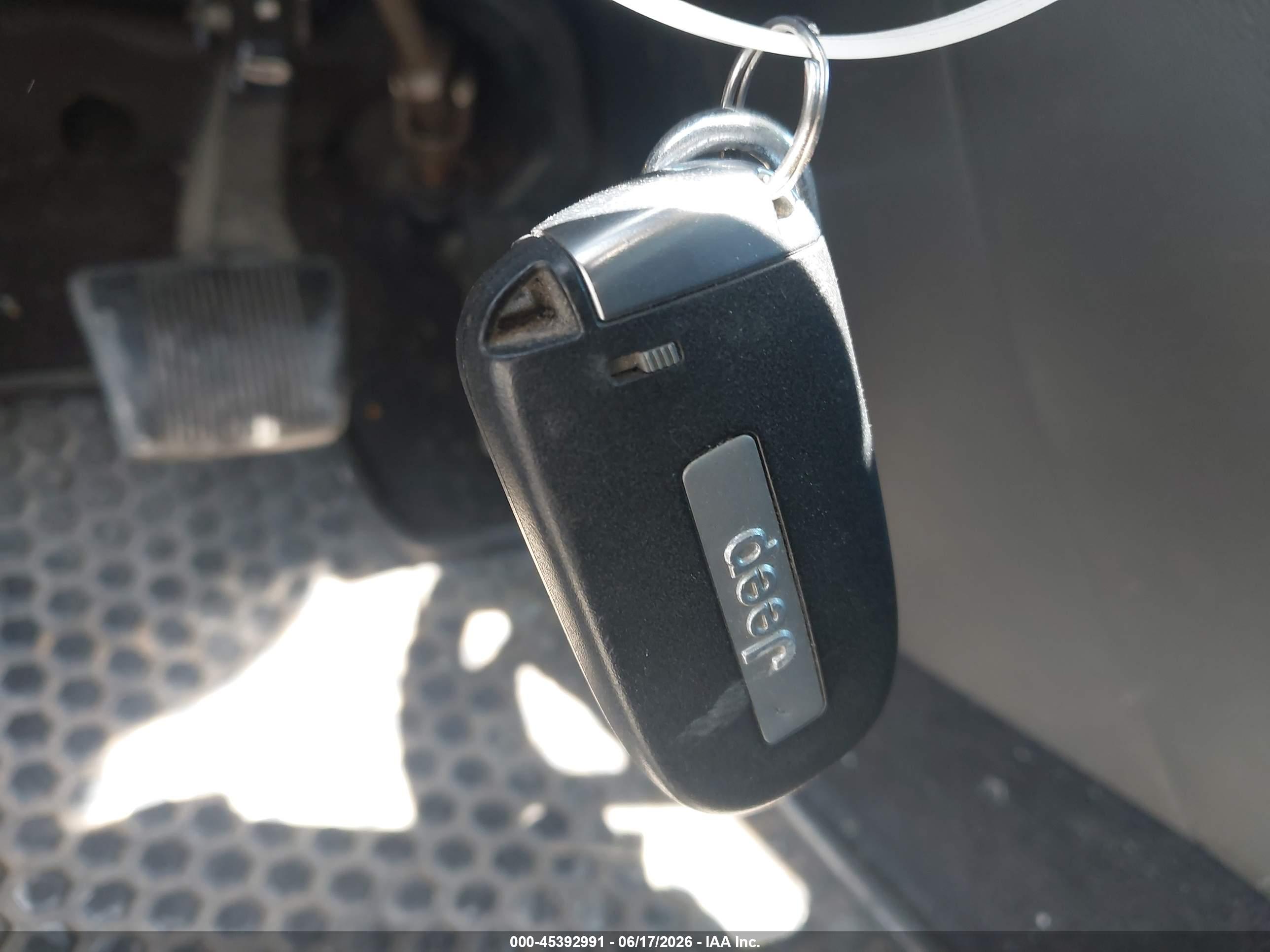 2018 JEEP CHEROKEE LATITUDE PLUS 4X4