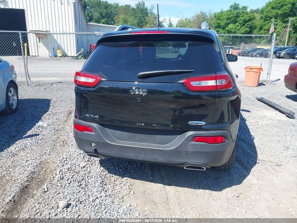 2018 JEEP CHEROKEE LATITUDE PLUS 4X4