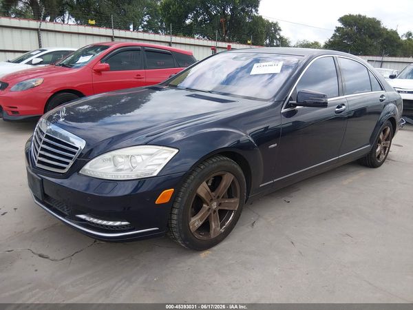 2012 MERCEDES-BENZ S 550 S550