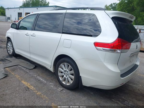 2012 TOYOTA SIENNA LIMITED 7 PASSENGER
