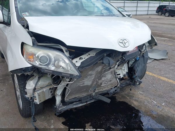 2012 TOYOTA SIENNA LIMITED 7 PASSENGER
