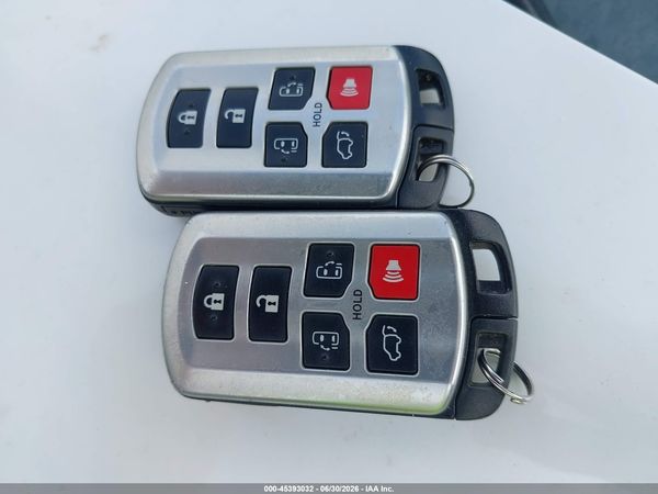 2012 TOYOTA SIENNA LIMITED 7 PASSENGER