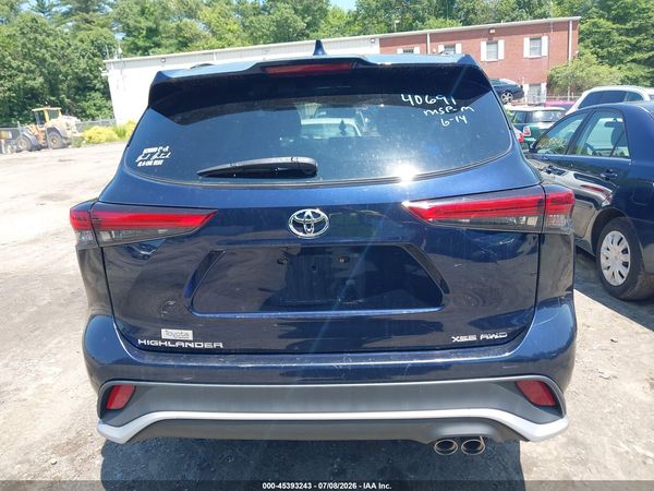 2021 TOYOTA HIGHLANDER XSE