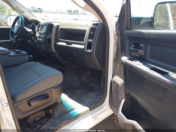 2017 RAM 3500 TRADESMAN  4X4 8' BOX