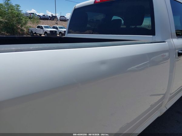 2017 RAM 3500 TRADESMAN  4X4 8' BOX