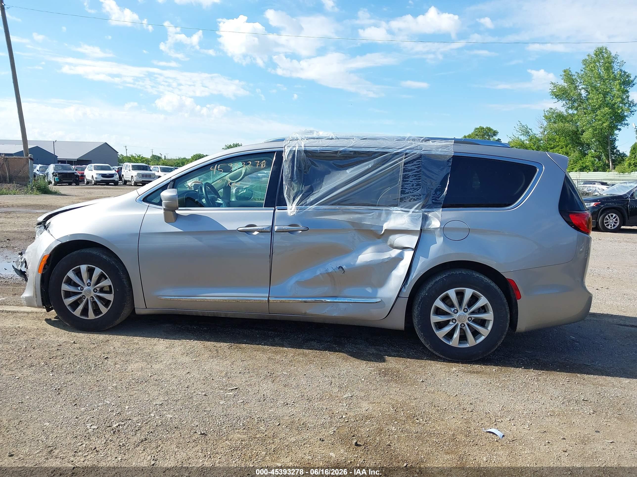 2017 CHRYSLER PACIFICA TOURING-L PLUS