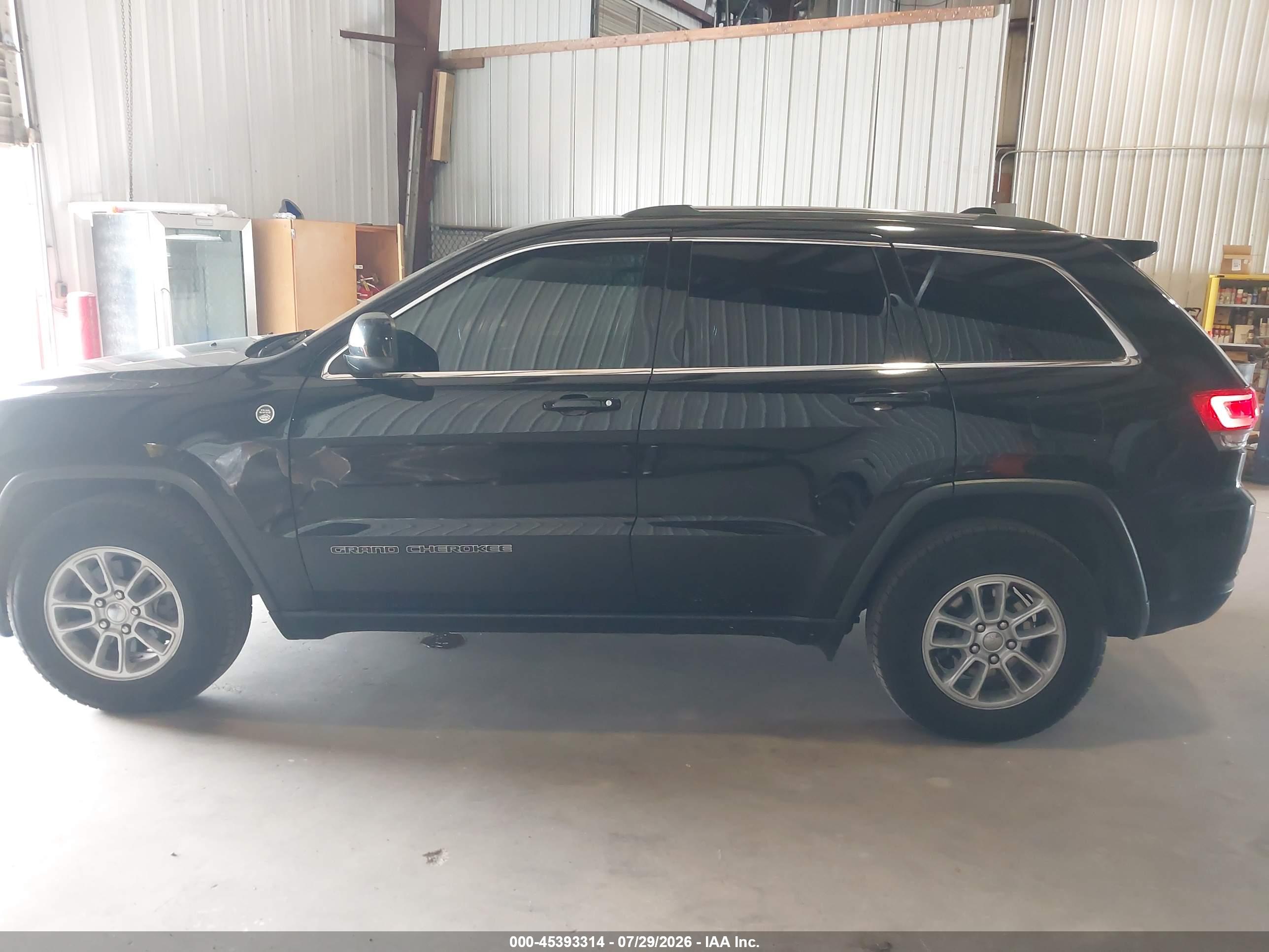 2018 JEEP GRAND CHEROKEE LAREDO E 4X4