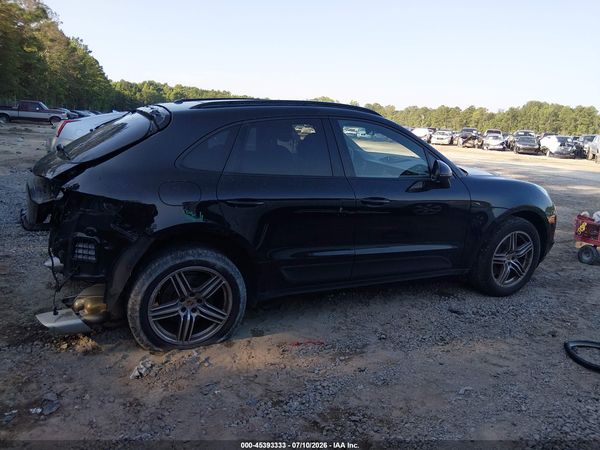 2019 PORSCHE MACAN