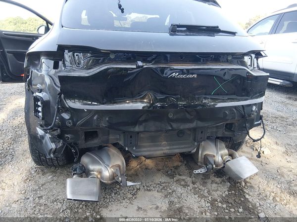 2019 PORSCHE MACAN