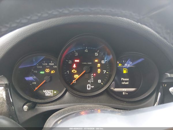 2019 PORSCHE MACAN