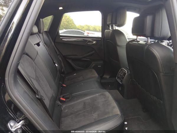 2019 PORSCHE MACAN