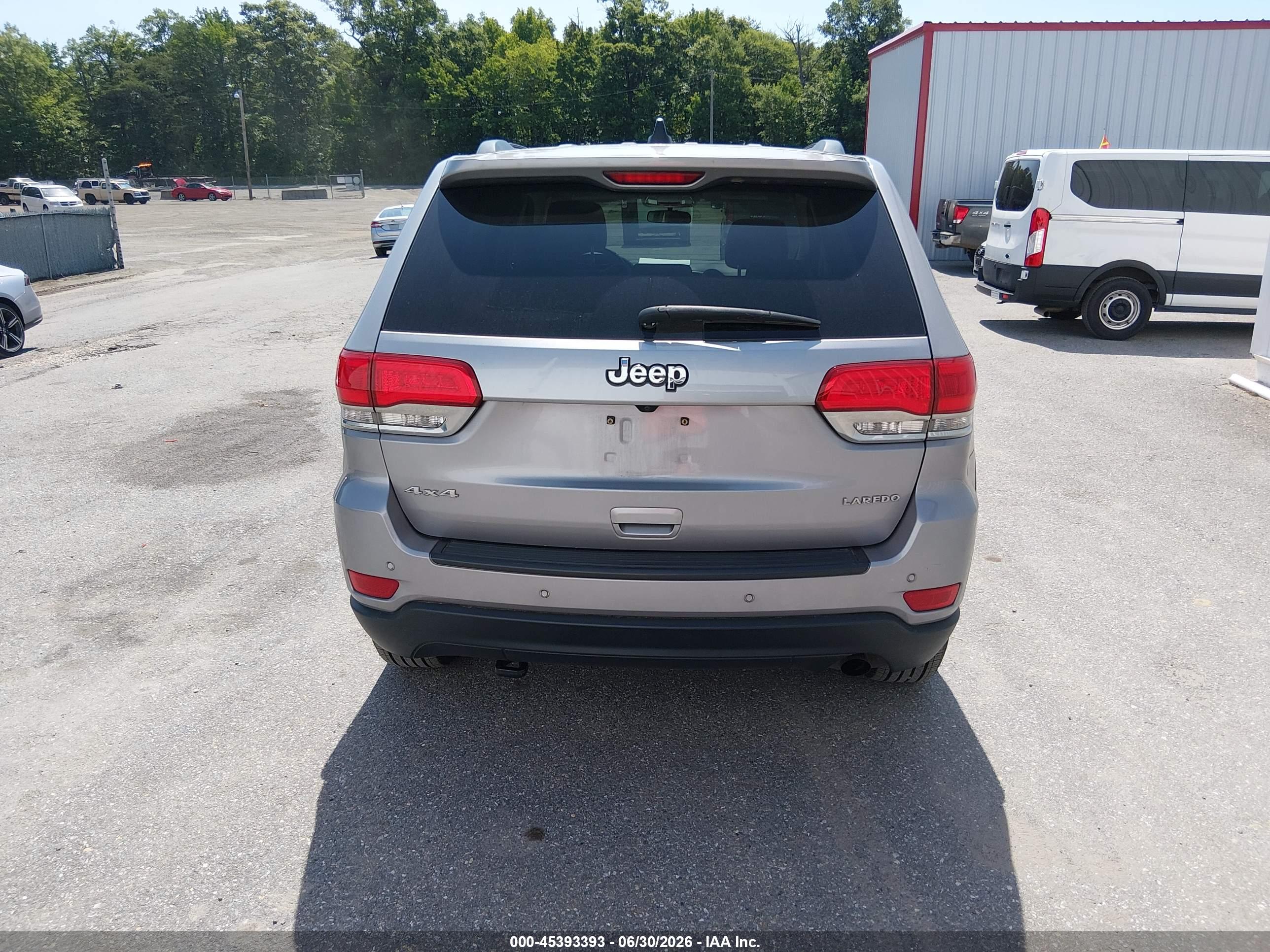 2019 JEEP GRAND CHEROKEE LAREDO E 4X4