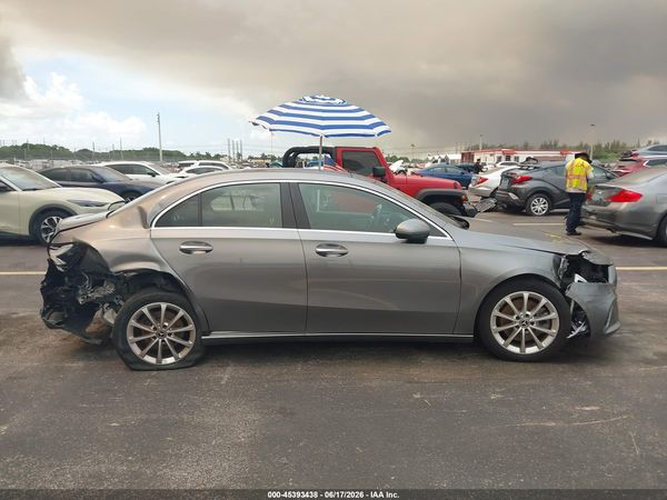 2020 MERCEDES-BENZ A 220 A220
