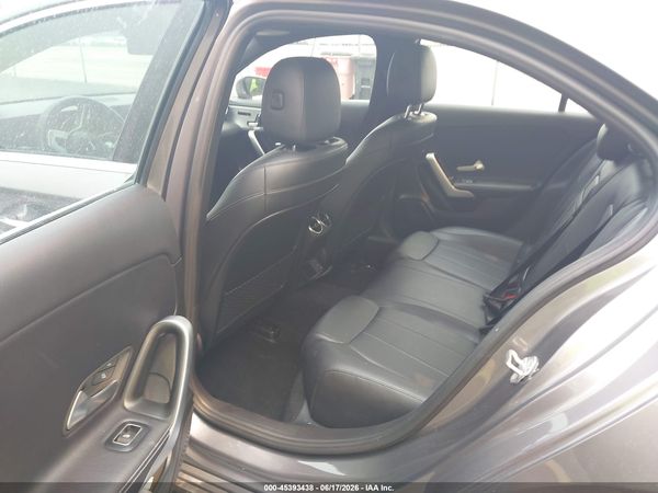 2020 MERCEDES-BENZ A 220 A220