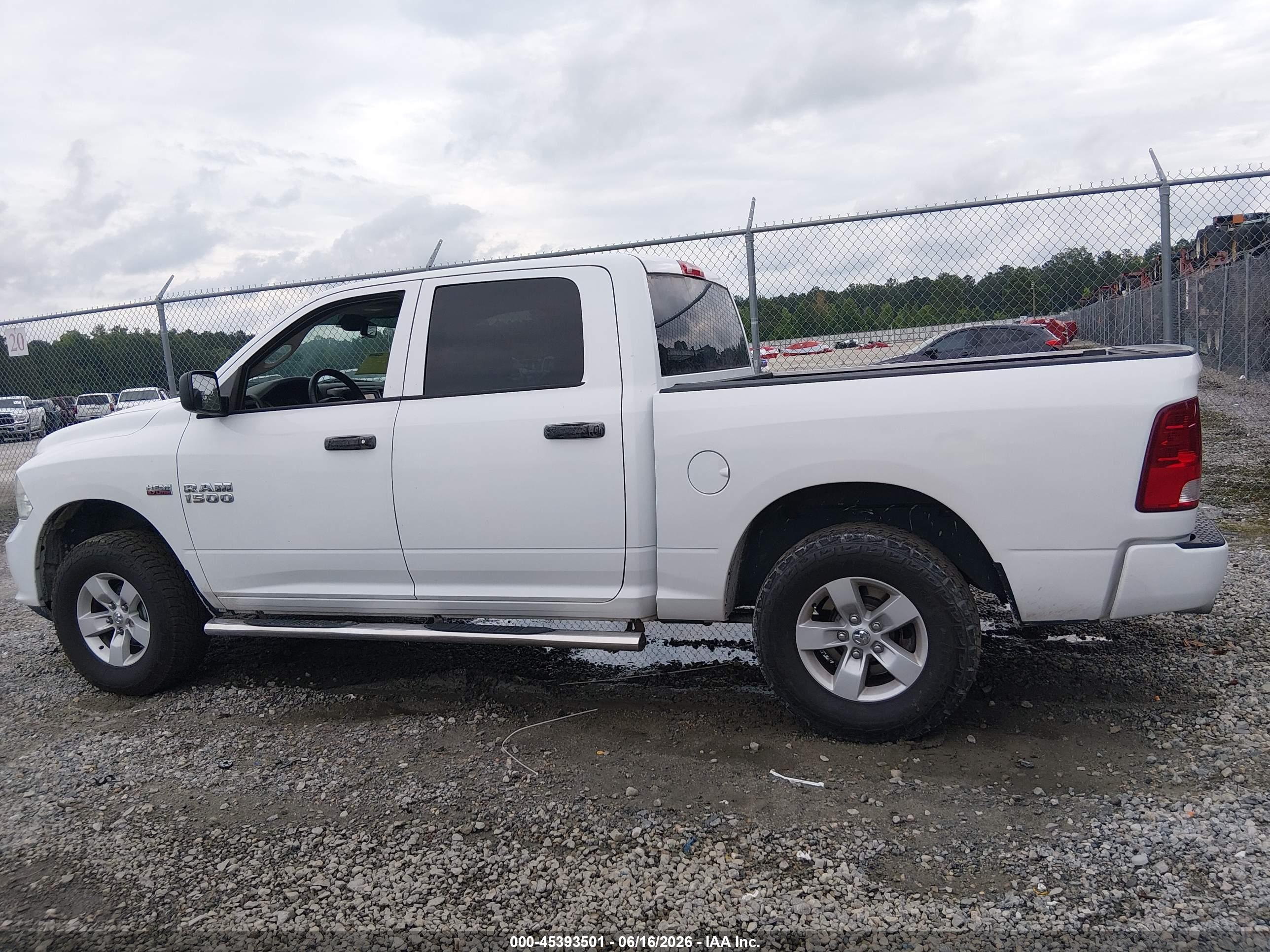 2016 RAM 1500 EXPRESS