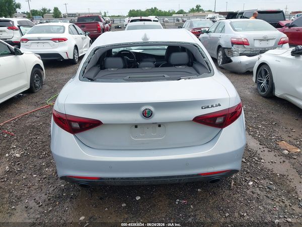2020 ALFA ROMEO GIULIA RWD