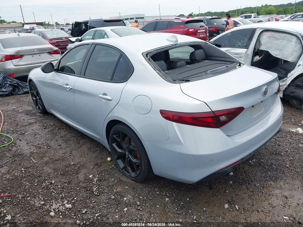 2020 ALFA ROMEO GIULIA RWD