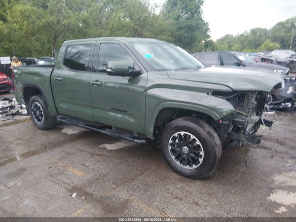 2022 TOYOTA TUNDRA SR5