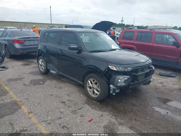 2022 KIA SOUL LX