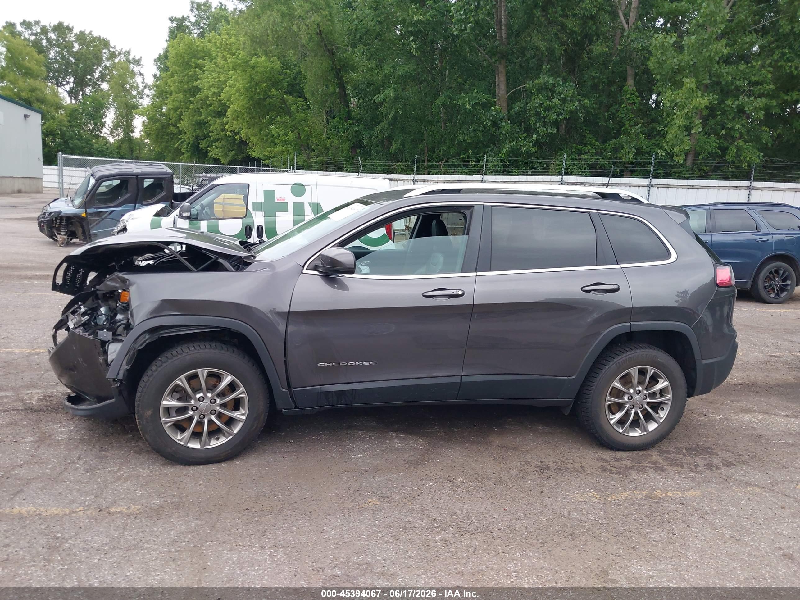 2019 JEEP CHEROKEE LATITUDE PLUS 4X4