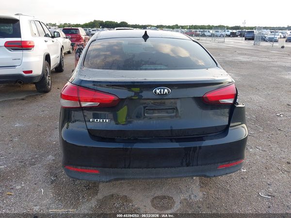 2017 KIA FORTE LX