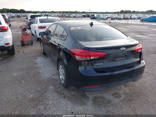2017 KIA FORTE LX