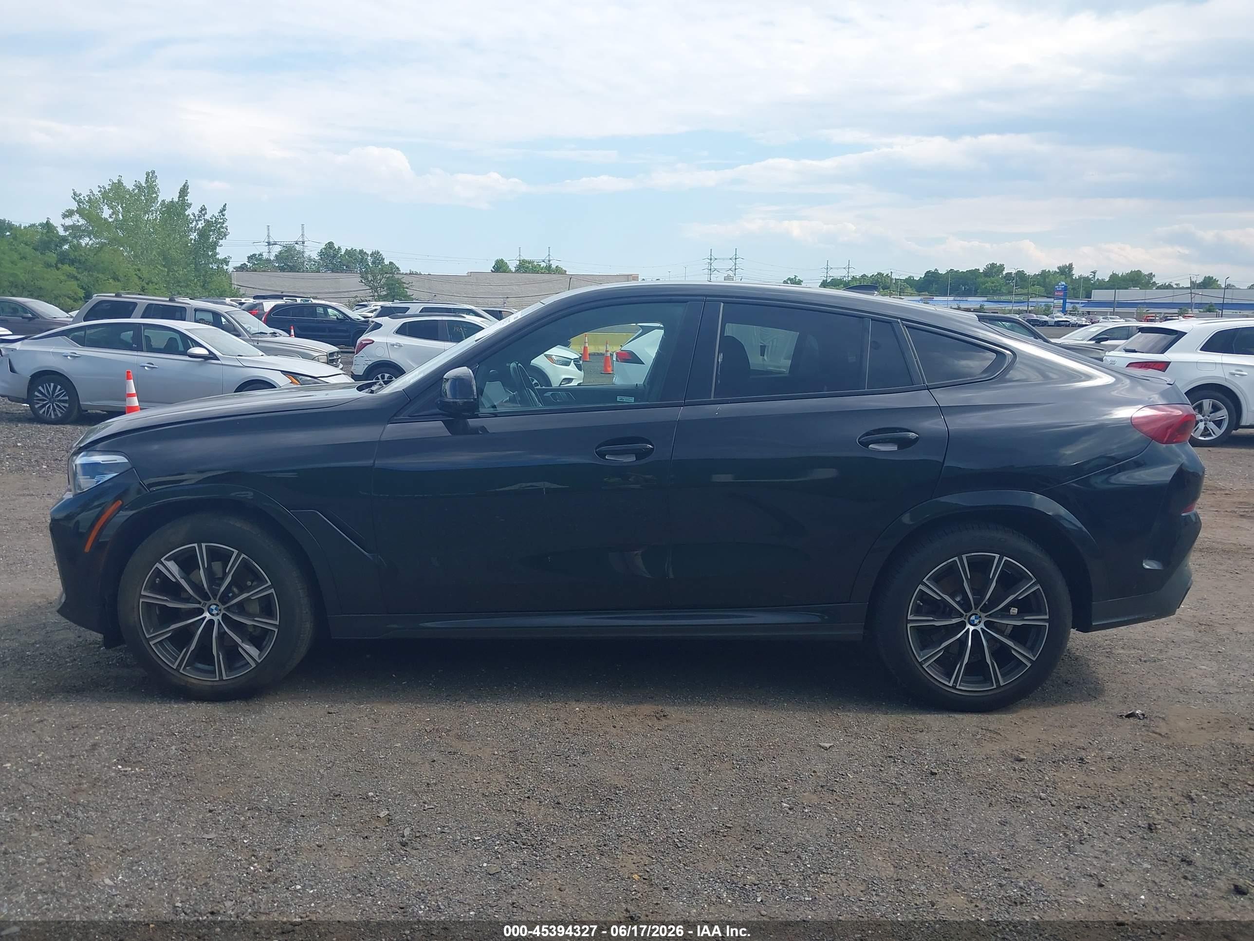 2023 BMW X6 XDRIVE40I