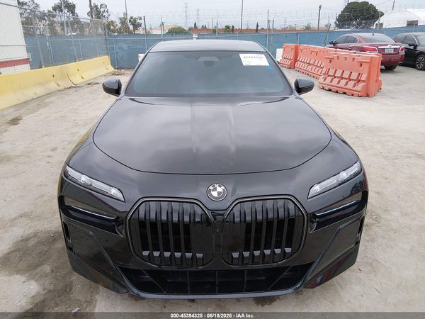2025 BMW 760I XDRIVE