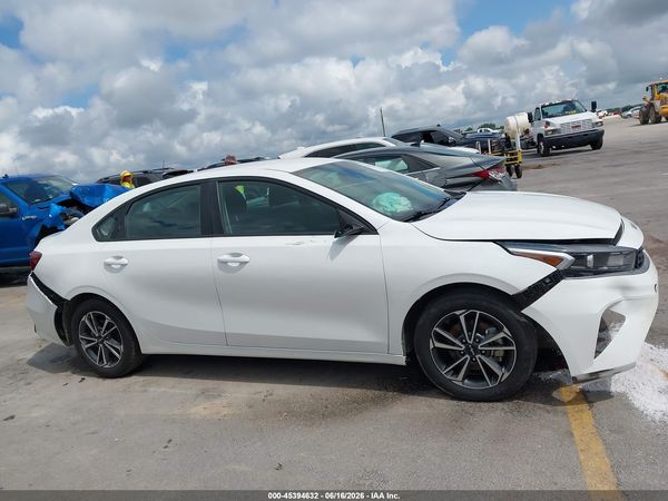2022 KIA FORTE LXS