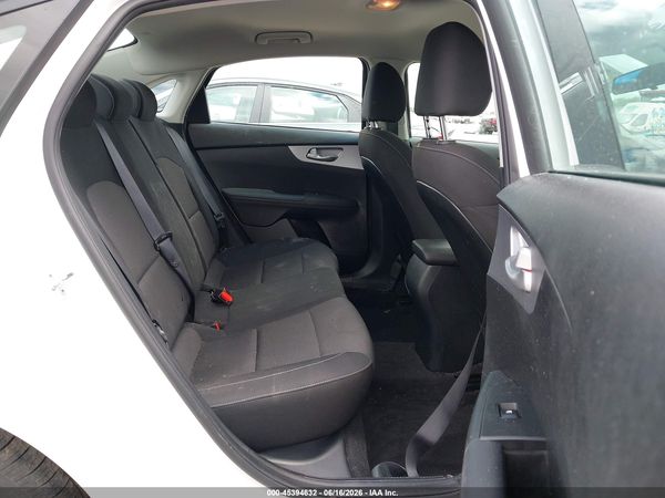 2022 KIA FORTE LXS