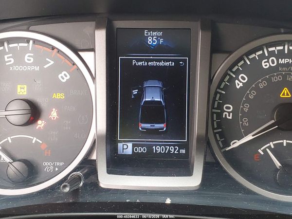 2017 TOYOTA TACOMA SR5 V6