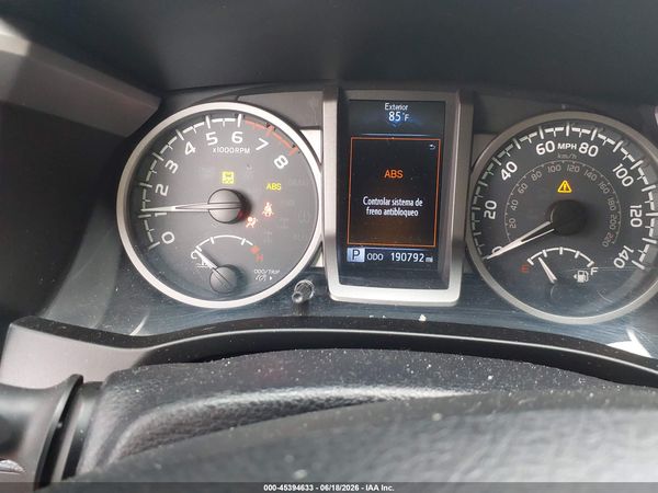 2017 TOYOTA TACOMA SR5 V6